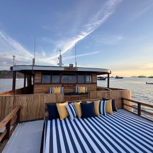 Open Trip Komodo Island - Luxury Vhale - ATLANTIC