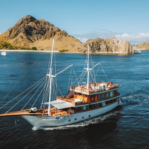 Komodo Island - Luxury Yumana - SIGNATURE CABIN