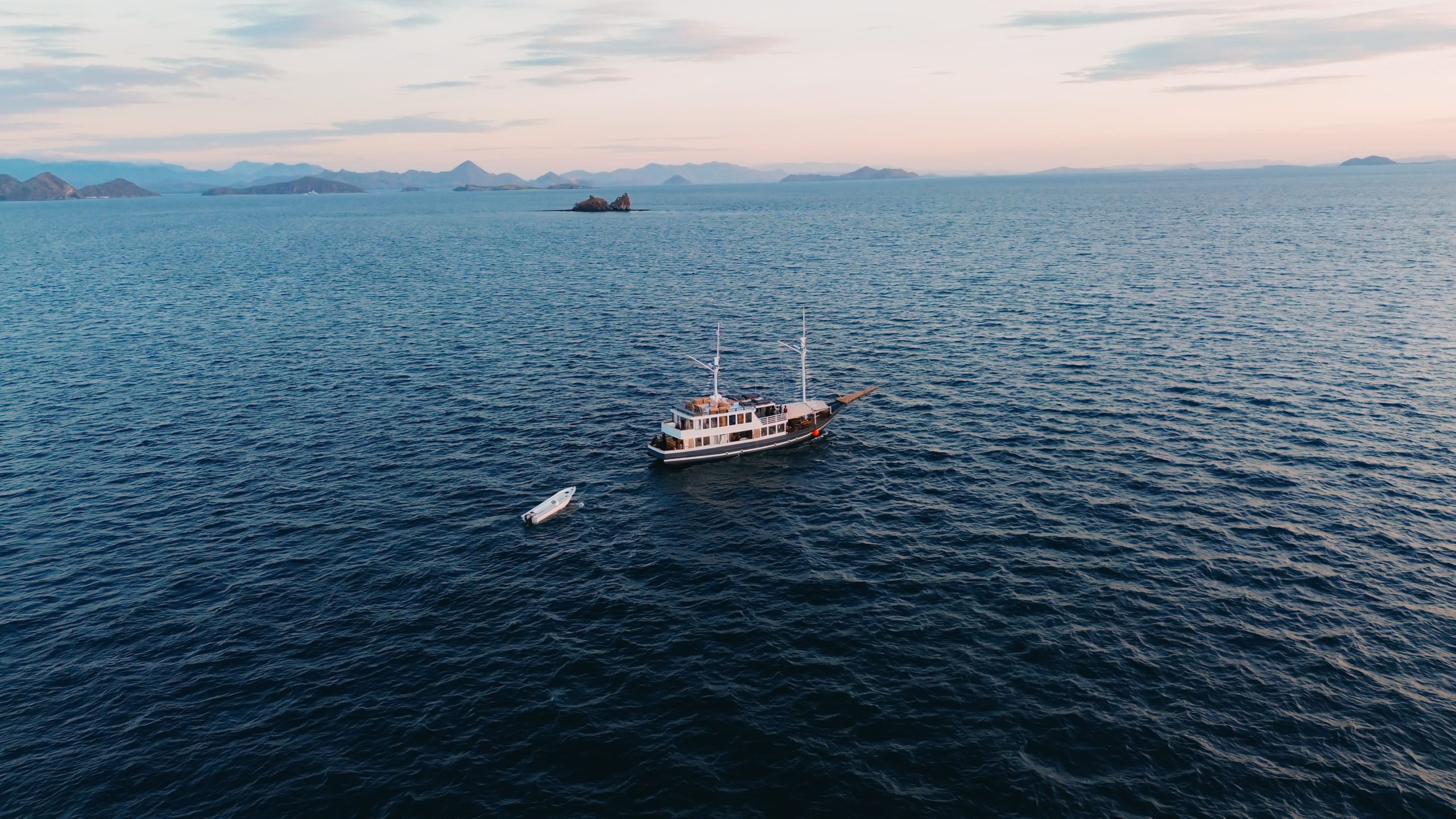 Komodo Island-Luxury Semesta-MASTER OCEAN - Image 4