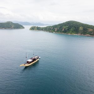 Komodo Island-Luxury Lamborajo 3-ROYAL MASTER CABIN